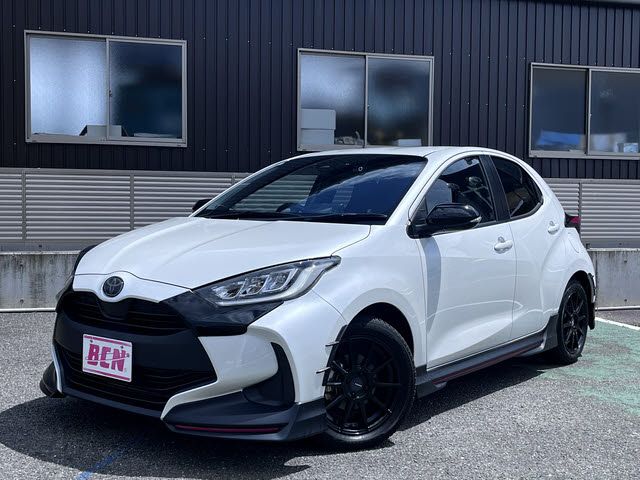 Japanese used car Ref# 1566564 TOYOTA / YARIS HYBRID