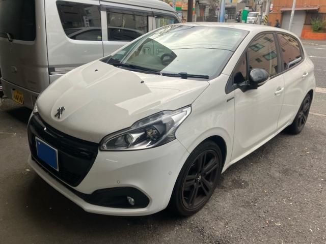 PEUGEOT / PEUGEOT 208