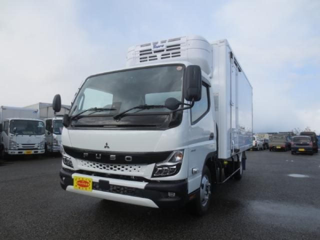 Japanese used car Ref# 1566646 MITSUBISHI / CANTER