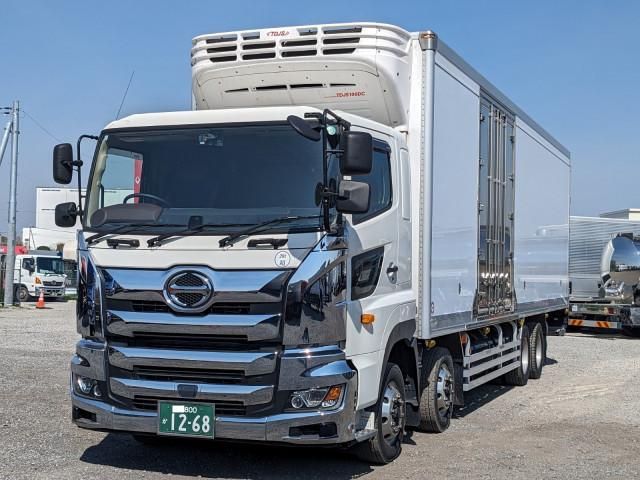 Japanese used car Ref# 1566657 HINO / PROFIA