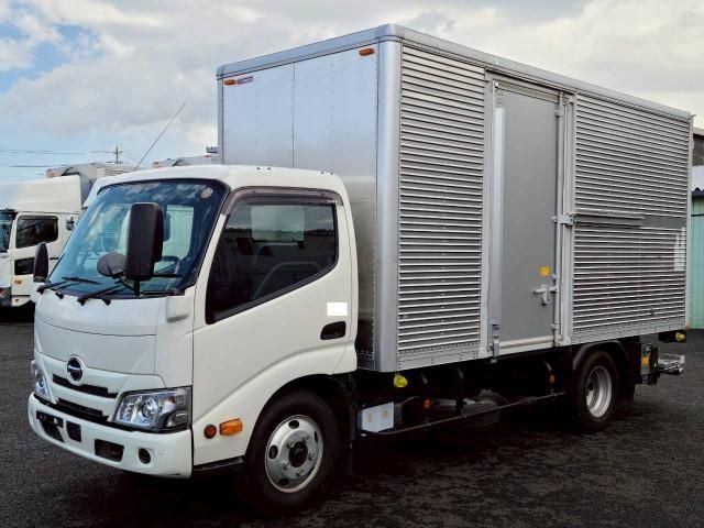 Japanese used car Ref# 1566662 HINO / DUTRO