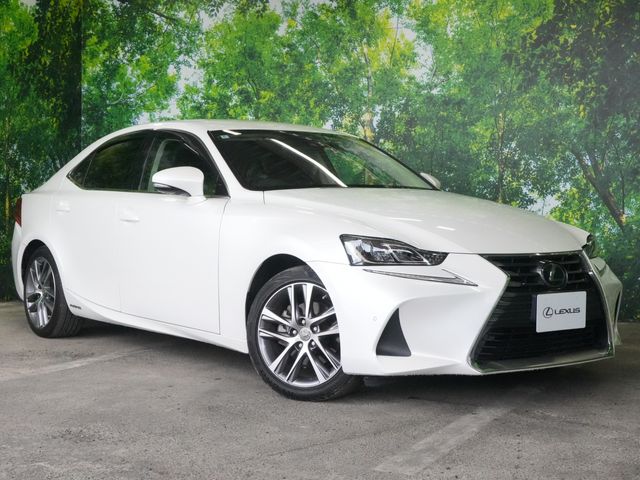 TOYOTA / LEXUS IS300h