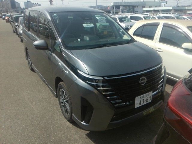Japanese used car Ref# 1566910 NISSAN / SERENA  WG 4WD