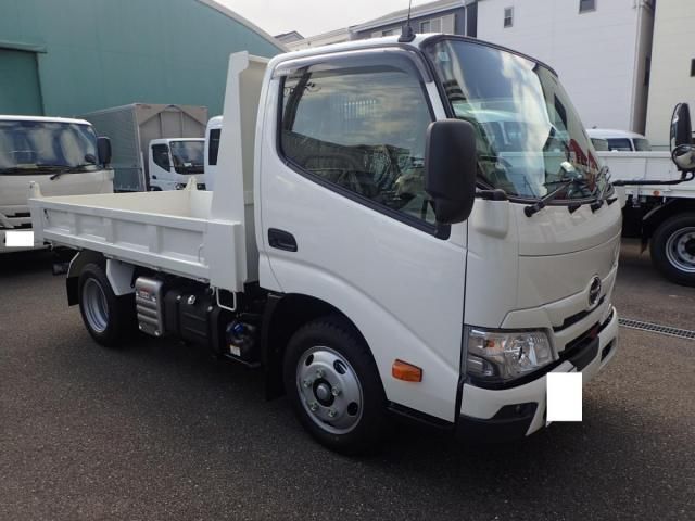 Japanese used car Ref# 1567002 HINO / DUTRO