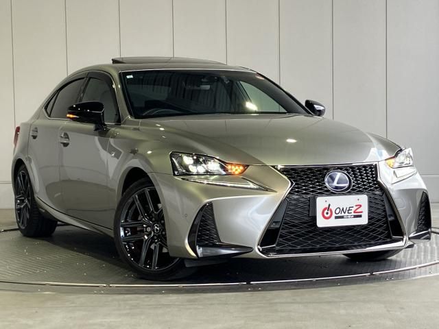 TOYOTA / LEXUS IS300h