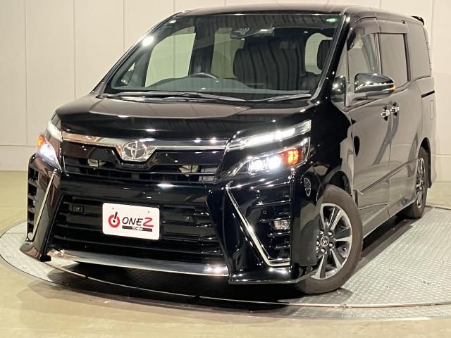 TOYOTA / VOXY