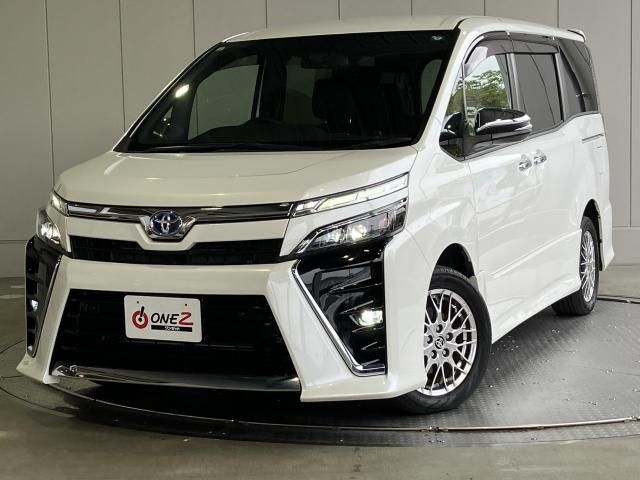 Japanese used car Ref# 1567441 TOYOTA / VOXY HYBRID