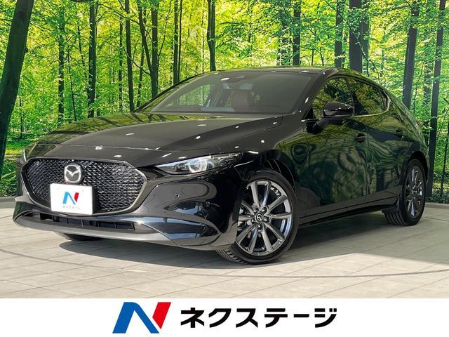 Japanese used car Ref# 1567488 MAZDA / MAZDA3 FASTBACK