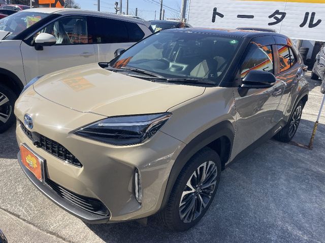 TOYOTA / YARIS CROSS HYBRID