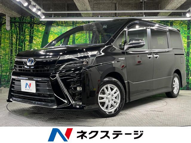 TOYOTA / VOXY HYBRID
