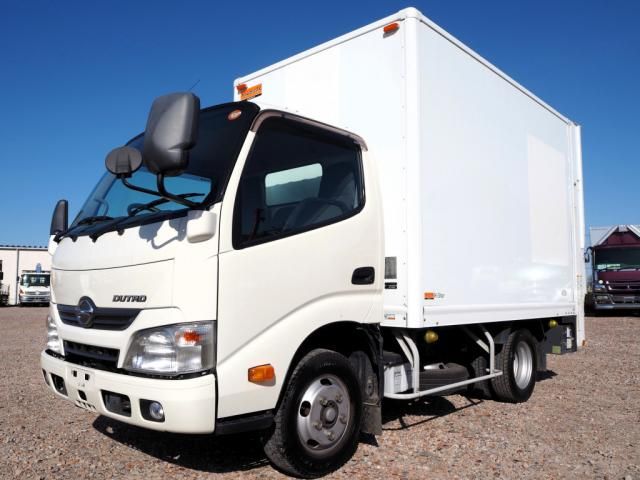 Japanese used car Ref# 1567865 HINO / DUTRO