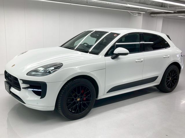PORSCHE / PORSCHE Macan