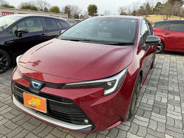 TOYOTA / COROLLA TOURING HYBRID 4WD
