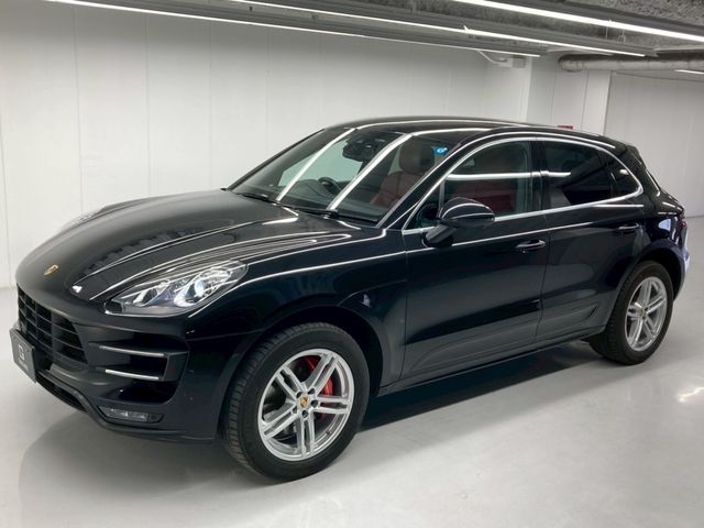 PORSCHE / PORSCHE Macan
