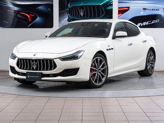 MASERATI / MASERATI GHIBLI Sedan