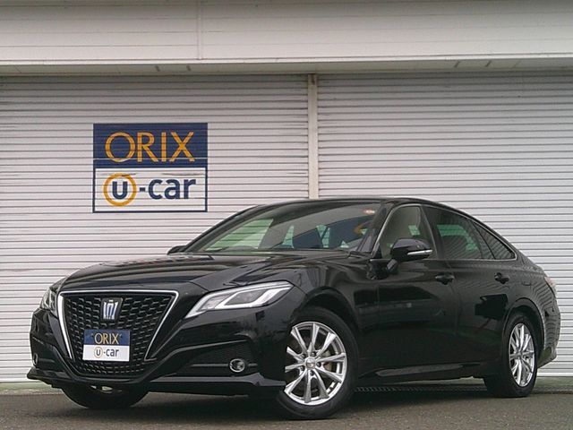 TOYOTA / CROWN sedan hybrid 4WD