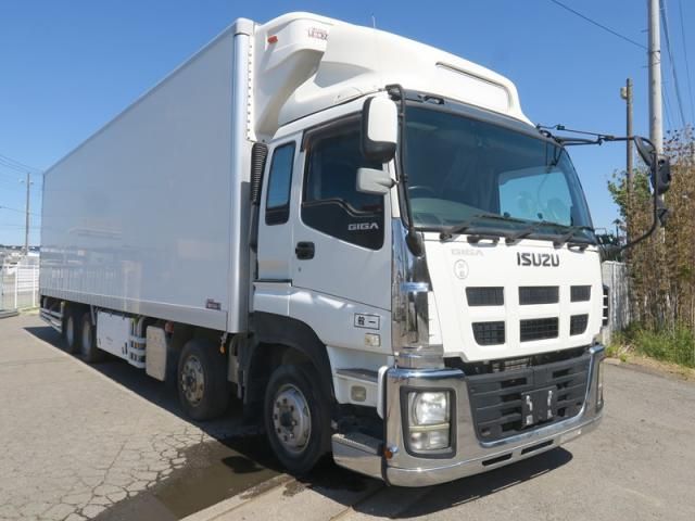 ISUZU / GIGA