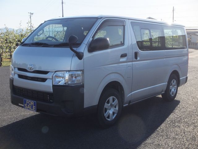 TOYOTA / HIACE van 4WD