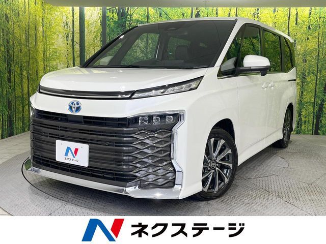 TOYOTA / VOXY HYBRID