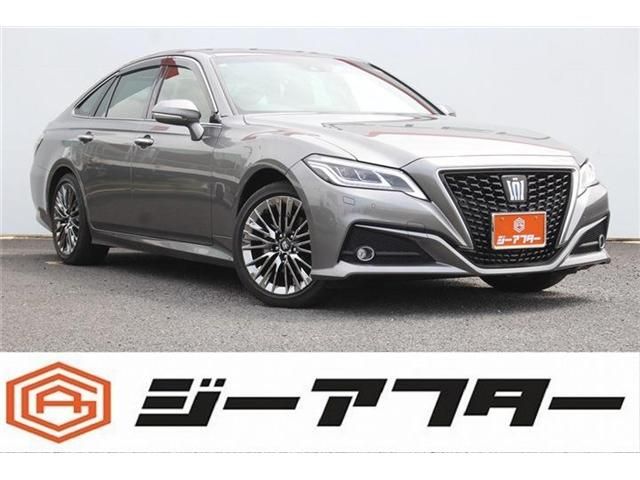 TOYOTA / CROWN sedan hybrid 4WD