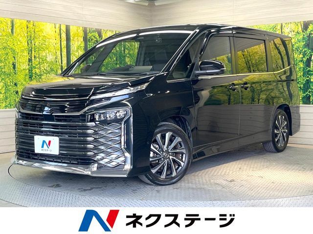 TOYOTA / VOXY HYBRID
