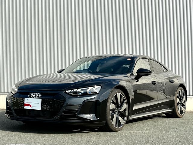 AUDI / AUDI e-tron GT