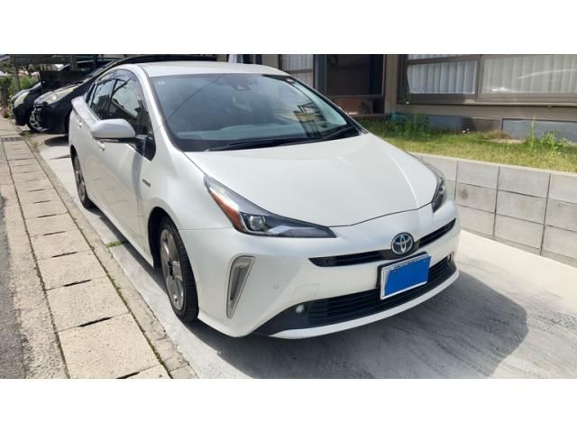 Japanese used car Ref# 1570311 TOYOTA / PRIUS