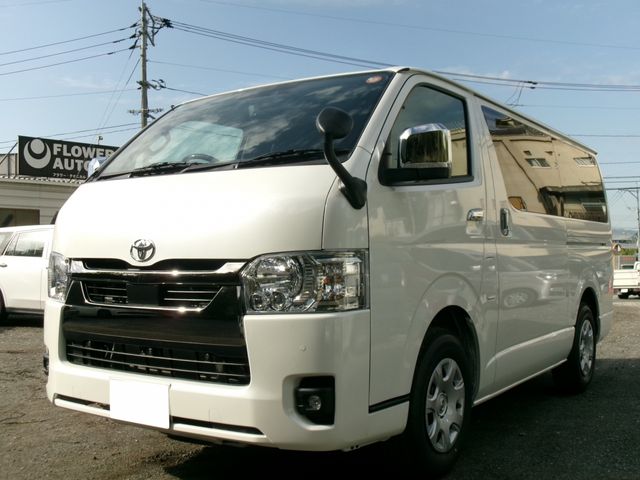 TOYOTA / HIACE van 2WD