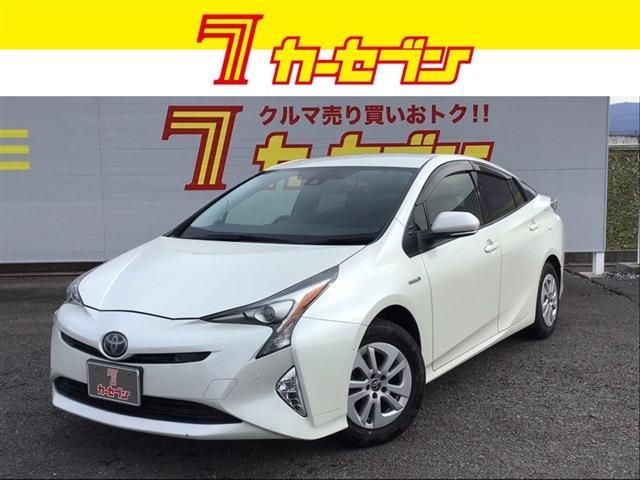 TOYOTA / PRIUS 4WD