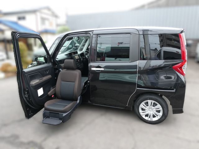 TOYOTA / ROOMY