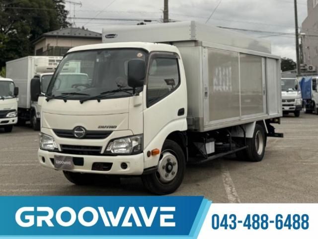 Japanese used car Ref# 1570894 HINO / DUTRO