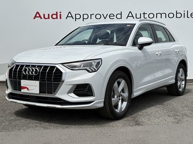 AUDI / AUDI Q3