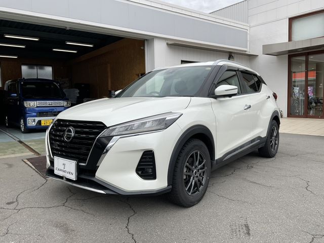 NISSAN / KICKS