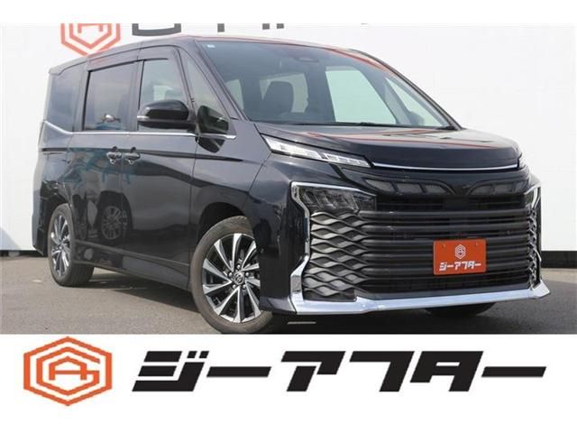 TOYOTA / VOXY HYBRID