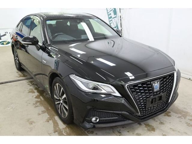 Japanese used car Ref# 1571331 TOYOTA / CROWN sedan hybrid