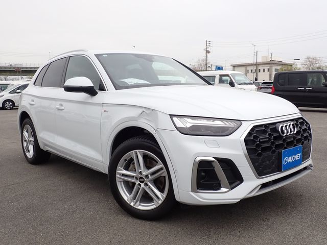 AUDI / AUDI Q5