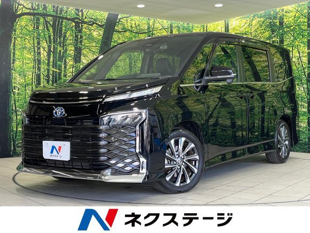 TOYOTA / VOXY HYBRID
