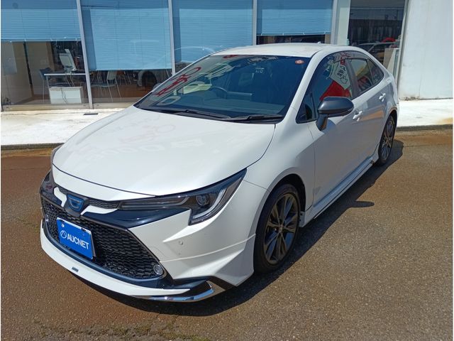TOYOTA / COROLLA sedan HYBRID 4WD