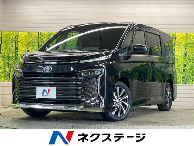 TOYOTA / VOXY HYBRID