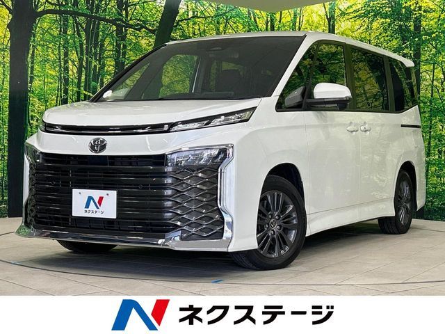 TOYOTA / VOXY