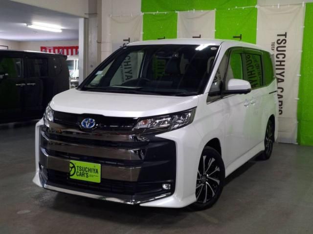 TOYOTA / NOAH HYBRID