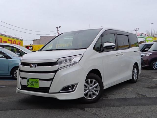 TOYOTA / NOAH