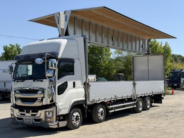 ISUZU / GIGA
