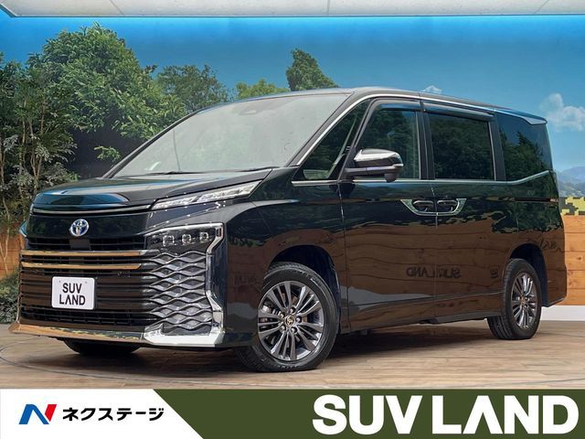 TOYOTA / VOXY HYBRID 4WD