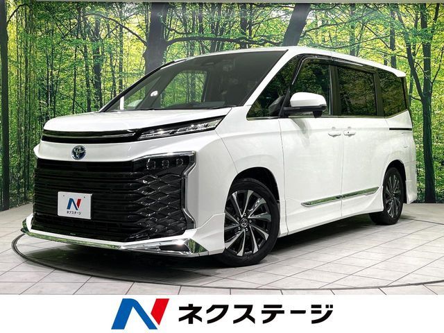 TOYOTA / VOXY HYBRID