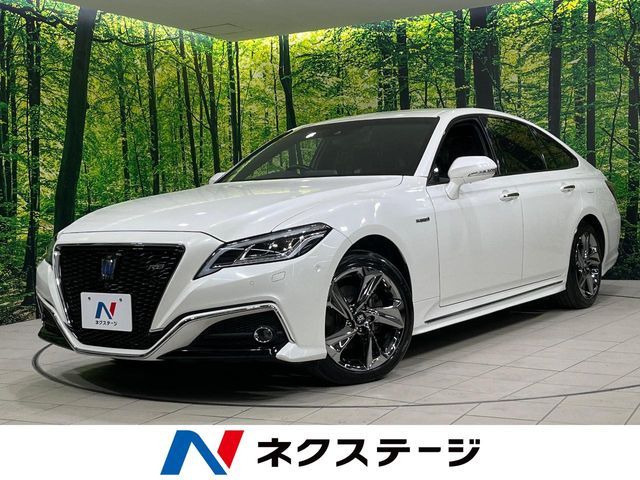 TOYOTA / CROWN sedan hybrid 4WD