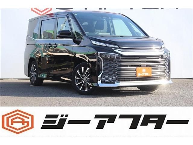 TOYOTA / VOXY HYBRID