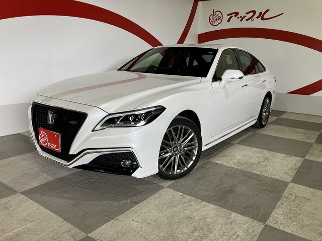 TOYOTA / CROWN sedan hybrid 4WD