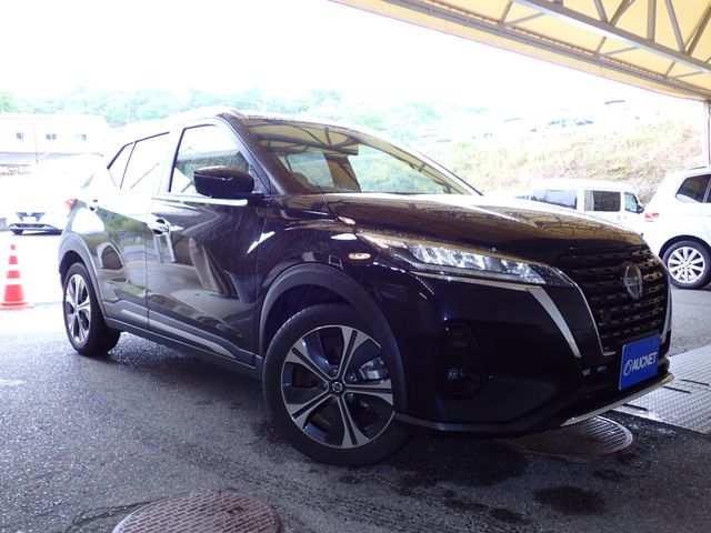 NISSAN / KICKS
