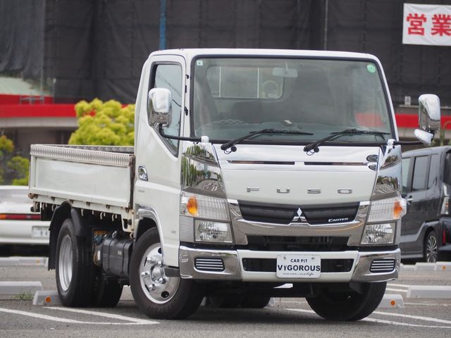 Japanese used car Ref# 1573522 MITSUBISHI / CANTER